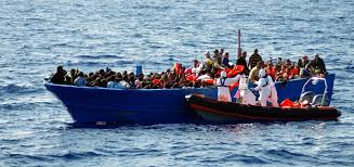 غرق امرأة سورية في بحر إيجة وإنقاذ 12 آخرين بعد محاولتهم الذهاب لليونان